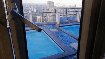 Earthquake Tremor Shakes Swimming Pools in Manila