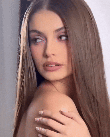 Ignacia Fernández GIF