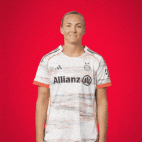 Football Soccer GIF by FC Bayern Women
