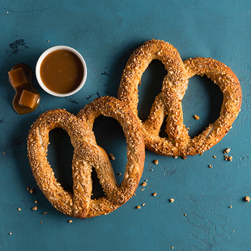 Pretzels Pretzellove GIF by Auntie Anne's