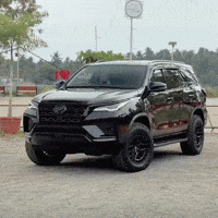 Toyota Landcruiser GIF