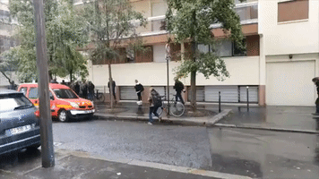 Police Respond in Force to Scene of Paris Stabbing Incident