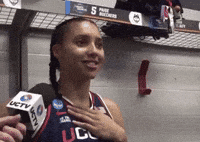 Azzi Fudd GIF