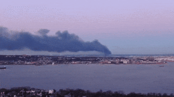 Smoke From Massive New Jersey Warehouse Fire Visible From Brooklyn