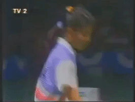 susi susanti badminton GIF