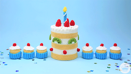 Stop Motion Birthday GIF by Hallmark Gold Crown