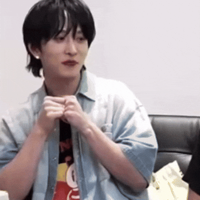 邱鋒澤 GIF