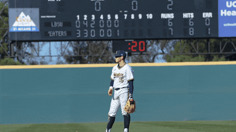Eaters GIF by UCI Athletics