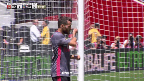 Sl Benfica Kiss GIF by Sport Lisboa e Benfica