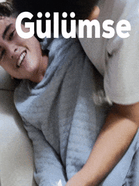Gülümse GIF