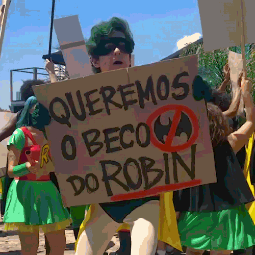 beco do batman robin GIF by Netflix Brasil