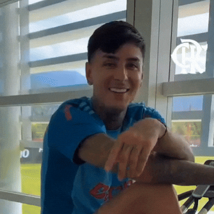 Erick Pulgar GIF