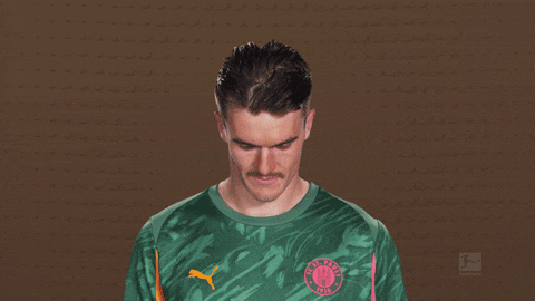 Look Up St Pauli GIF by Bundesliga