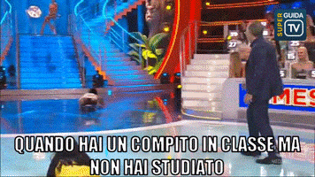 ciao darwin GIF by SuperGuidaTv