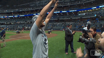 blows kiss GIF by MLB