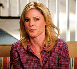 claire dunphy GIF