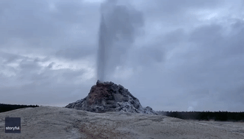 Yellowstone White Dome Geyser Eruption Caught on Camera
