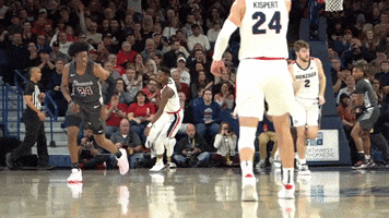 GonzagaBulldogs celebration basketball flex gonzaga GIF