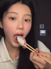 Idol Eating GIF