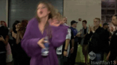 taylor swift dancing GIF