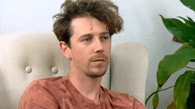 Confused No Idea GIF by Gogglebox Australia