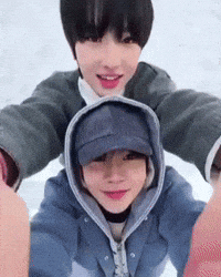 Ryo Hug GIF