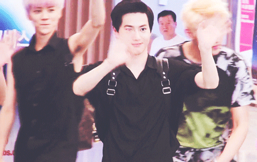 exo i dont know what im doing GIF