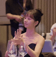 Clapping Actress GIF