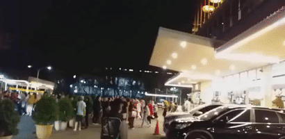 People Pour Out of Mall as Quake Rattles West Java