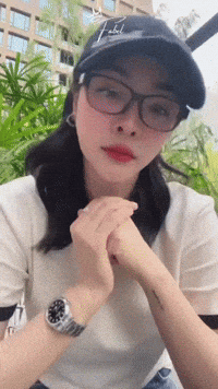 Faye GIF