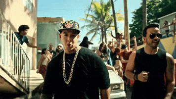 luis fonsi GIF