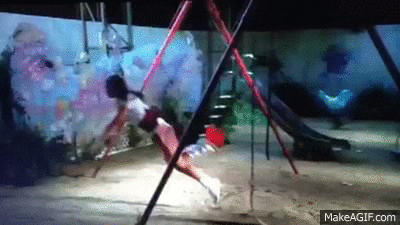 the middle sue heck swing fail GIF