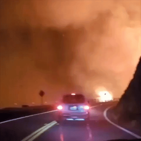 Vehicles Forced to Turn Around as Wildfire Rages Near Highway 1 in California