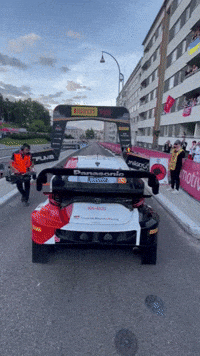 Toyota Yaris Rally 1 starting