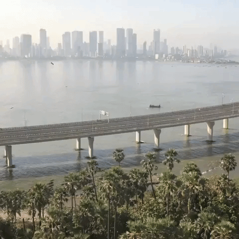 Mumbai Bridge Seen Deserted Amid Nationwide Curfew