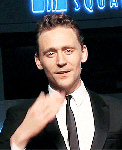 tom hiddleston GIF