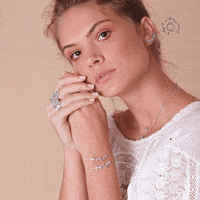 carlabuaizjoias bee abbraccio joias carla buaiz carla buaiz joias GIF