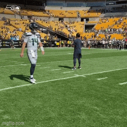 kingkaps7 giphyupload kingkaps7 seahawks sam darnold getting ready in pit GIF
