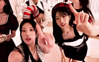 Kim Lip GIF