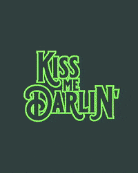 Kissmedarlinbarbershop kiss barber barbershop kissme GIF