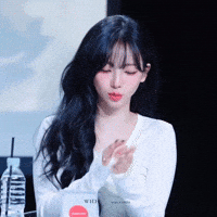 Karina GIF