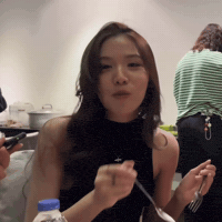 Beonnnieeat GIF
