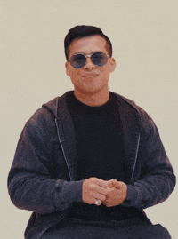 Influencer Explaining GIF by Step