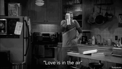 #sheldon #thebigbangtheory #loveisintheair GIF