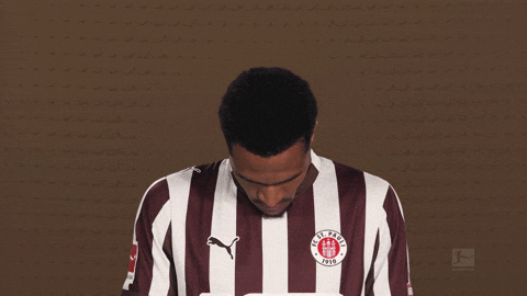 Look Up St Pauli GIF by Bundesliga