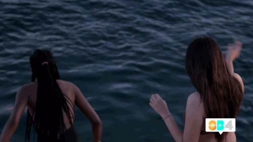season 4 alexis GIF by @SummerBreak
