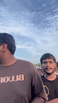 Saks GIF