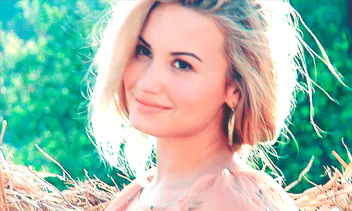 demi lovato GIF
