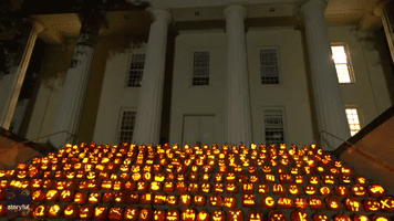 Hundreds of Jack-O-Lanterns Adorn University Steps in Kentucky as Part of 'PumpkinMania'