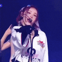 Heejin Jinsoul GIF